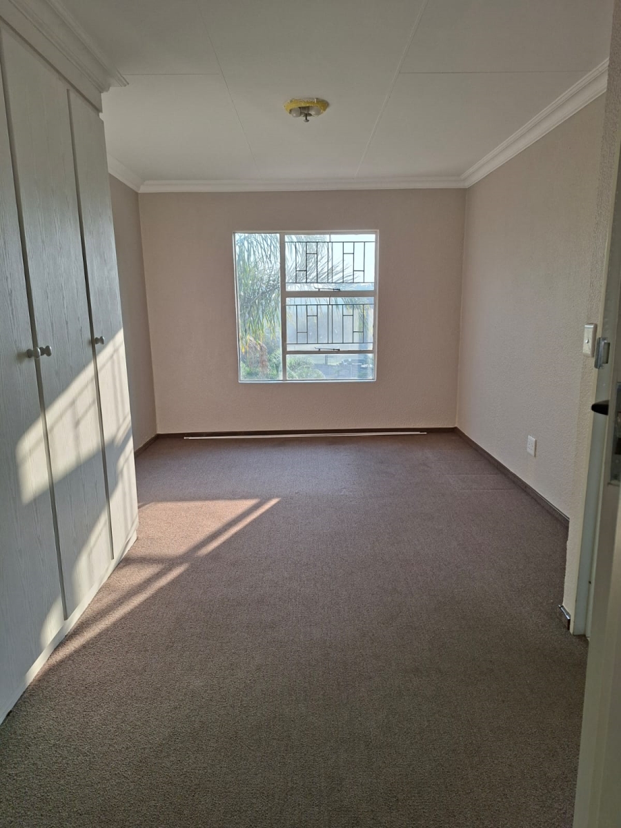 1 Bedroom Property for Sale in Vaalpark Free State